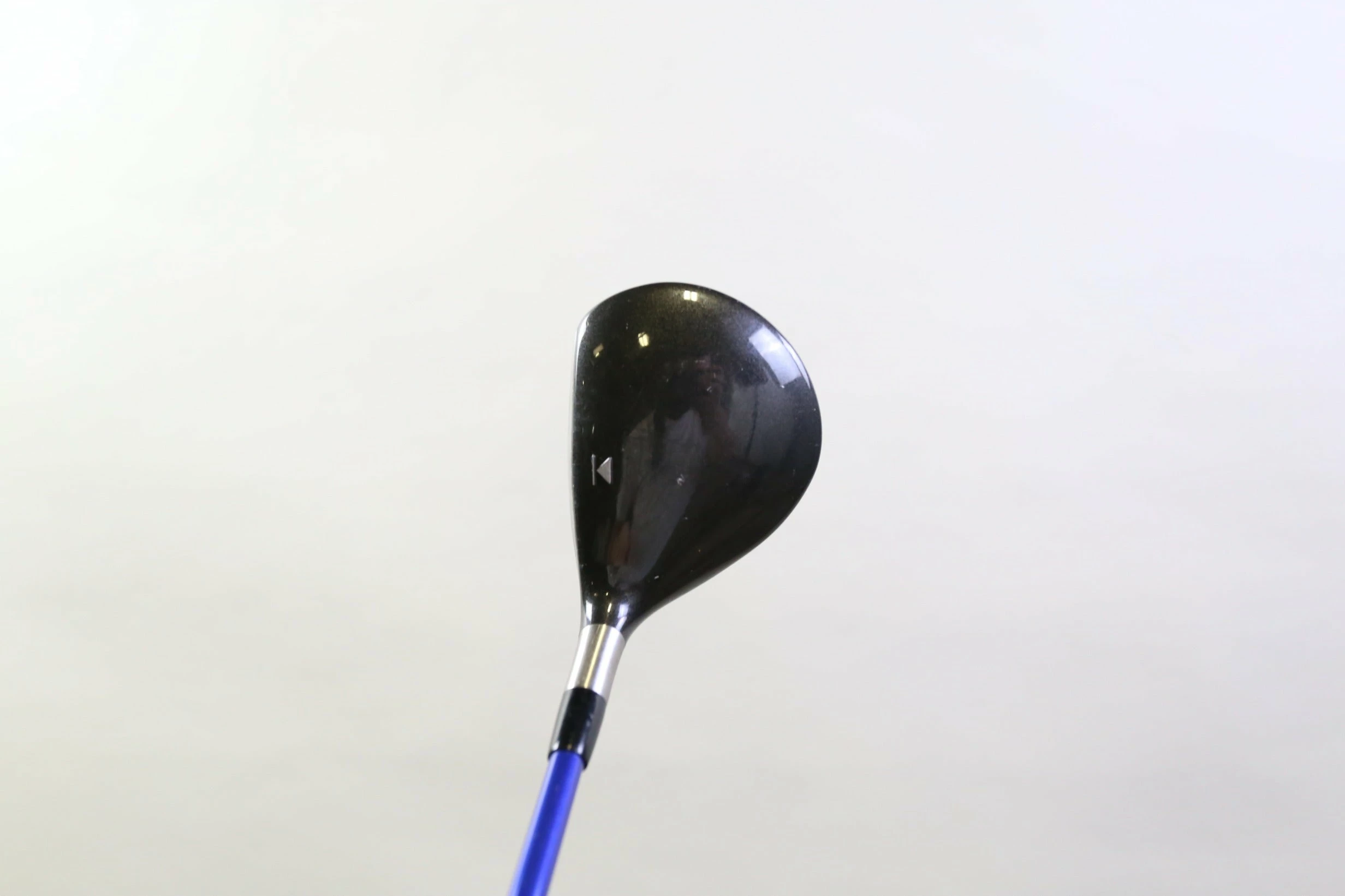 Titleist 904F 4 Wood 17* RH 42.5 In YS-6+ Graphite Shaft Stiff Flex - Image 7